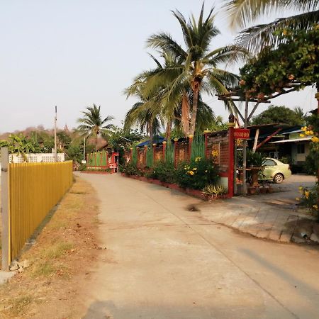 Nang Phraya Resort Phayuha Khirim Extérieur photo