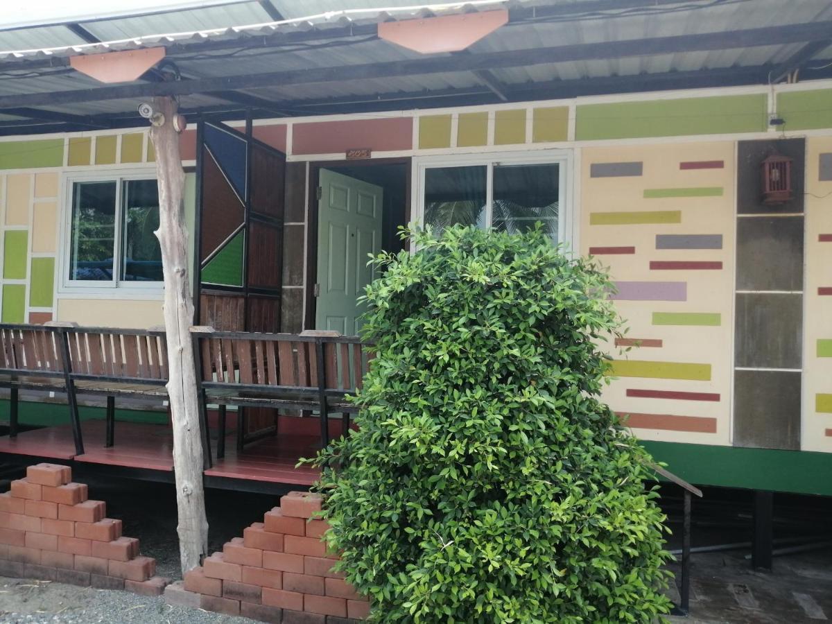 Nang Phraya Resort Phayuha Khirim Extérieur photo